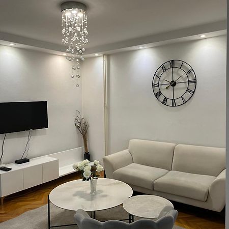 Ruby Luxury Central Apartment 斯科普里 外观 照片